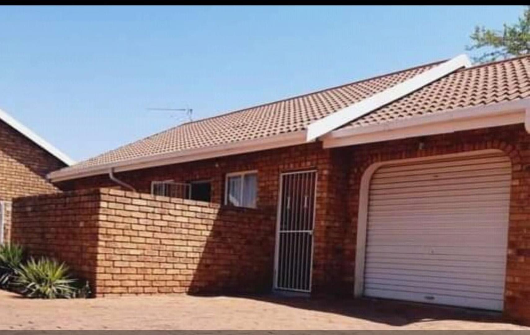 2 Bedroom Simplex for Sale - Gauteng